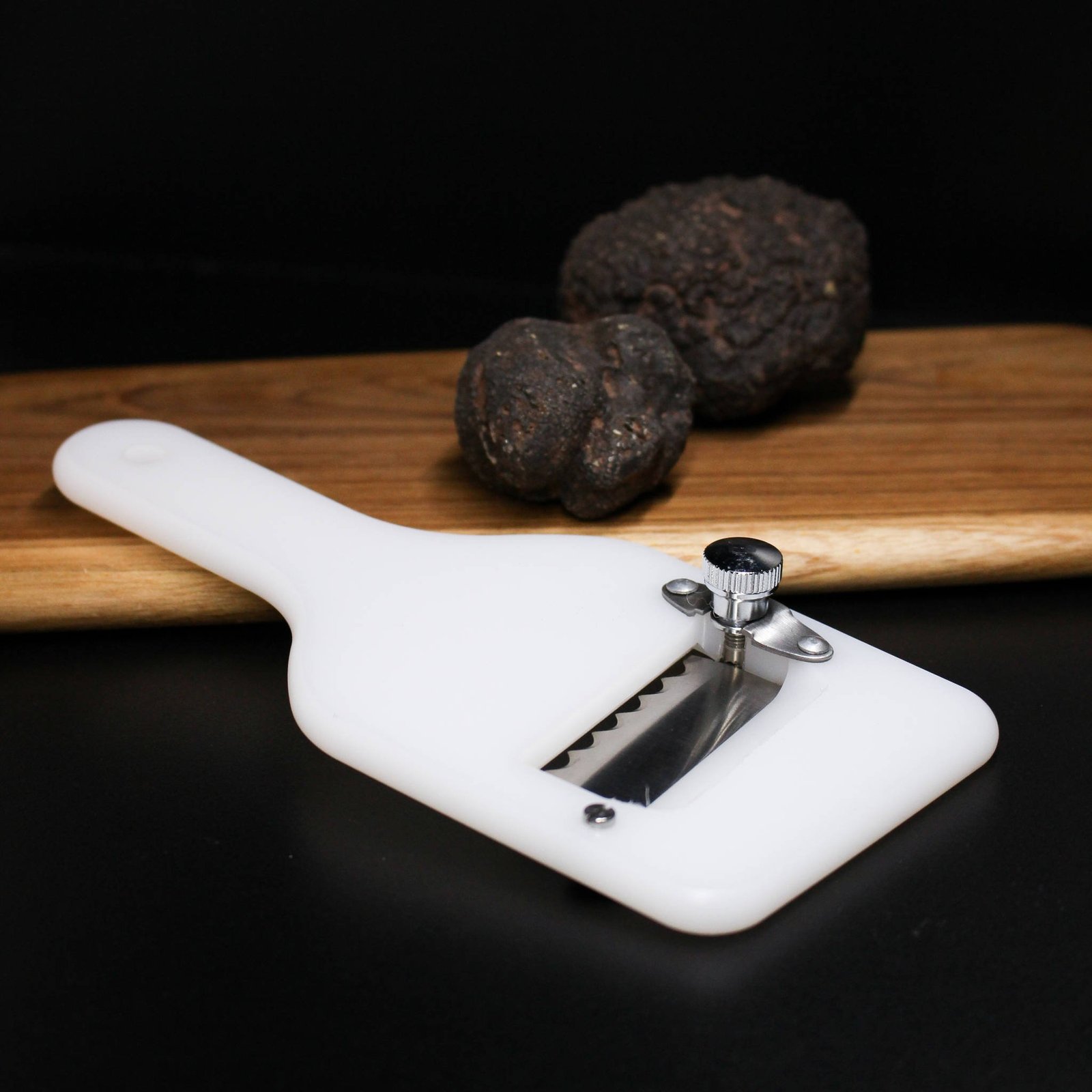 Truffle slicer in food-grade polyethylene